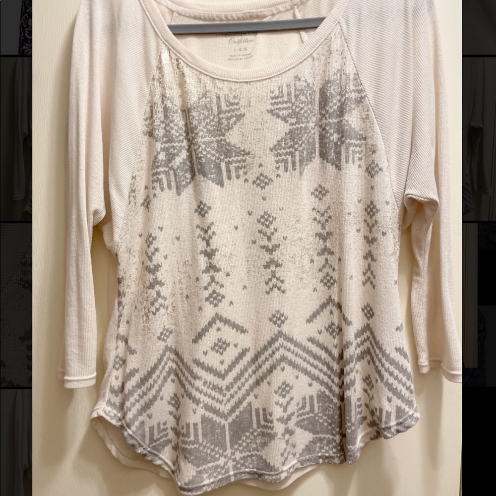 American Eagle Outfitters Crew Neck 3/4 sleeve